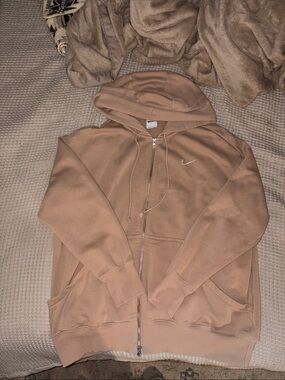 Nike Men's Tan Zip-Up Hoodie with Subtle Swoosh